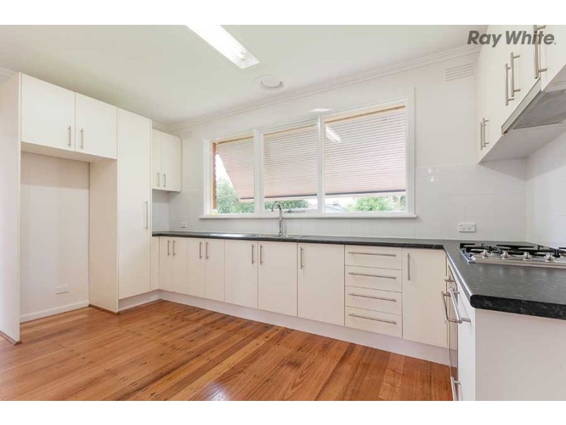 16 Dianne Street, Doncaster East VIC 3109