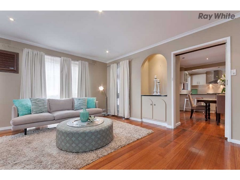 17 Prospect Drive, Keilor East VIC 3033