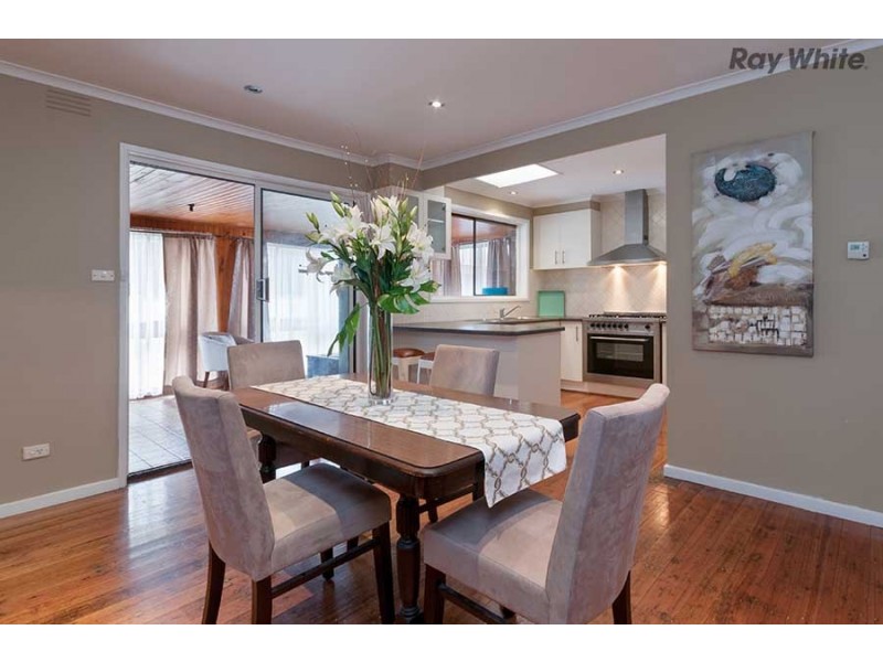 17 Prospect Drive, Keilor East VIC 3033