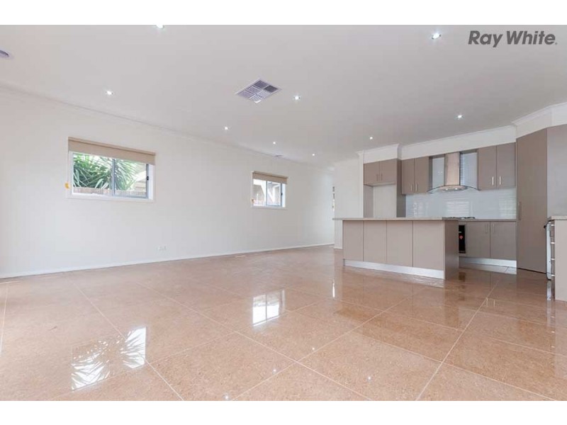Unit 2/117 Mickelham Road, Tullamarine VIC 3043