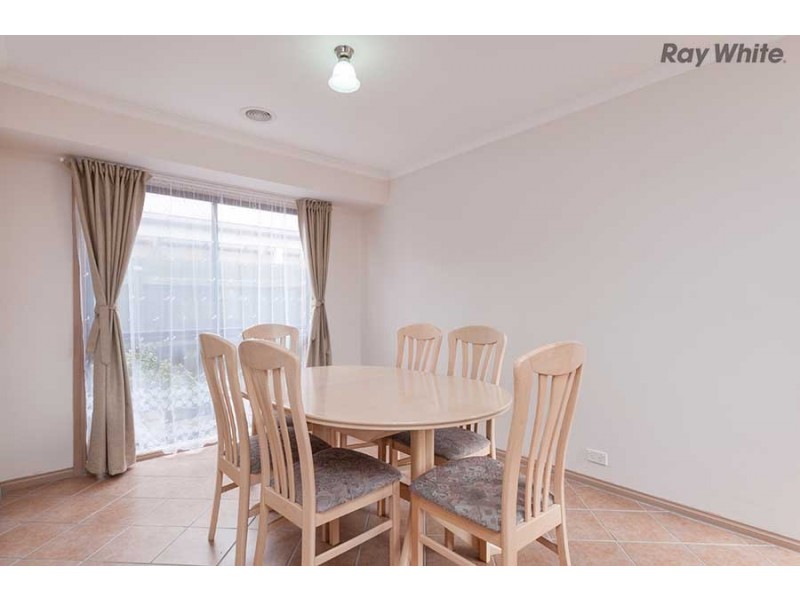 24 Longhurst Crescent, Hillside VIC 3037