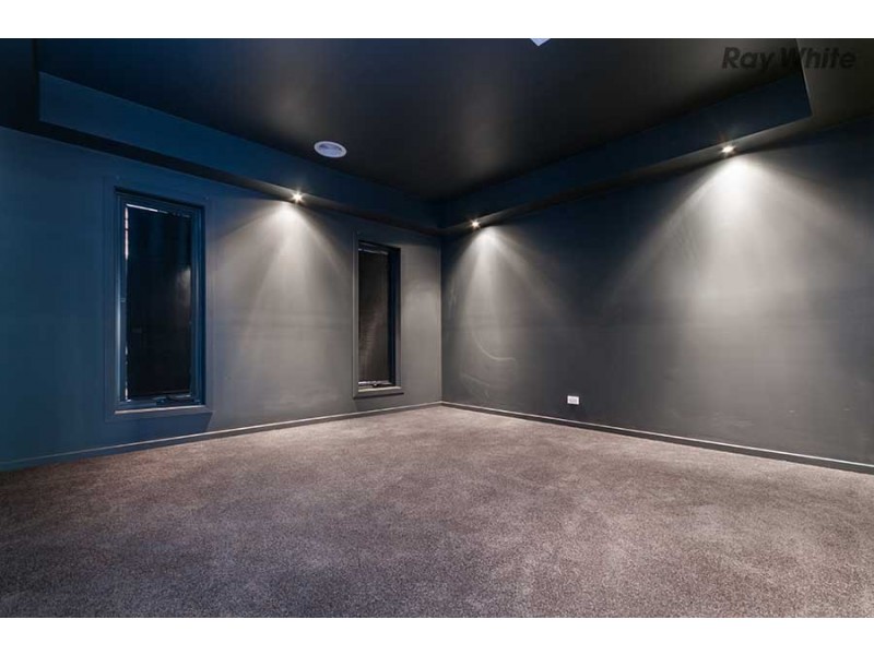 20 Litchfield Way, Taylors Hill VIC 3037