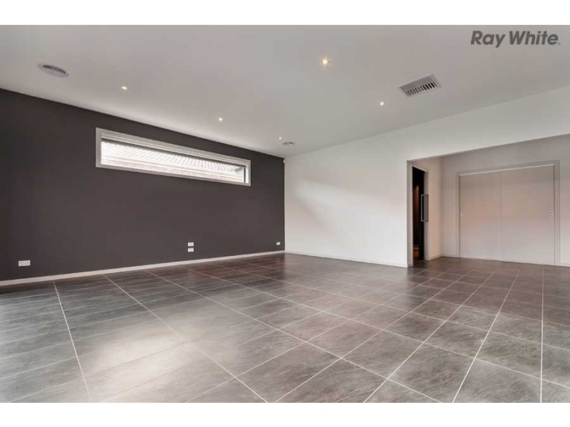 20 Litchfield Way, Taylors Hill VIC 3037