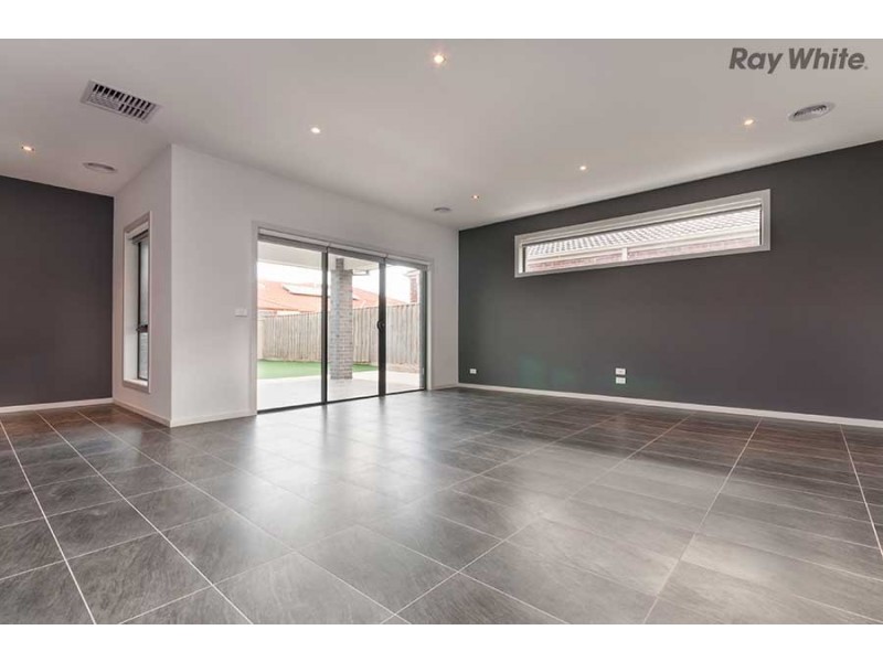 20 Litchfield Way, Taylors Hill VIC 3037