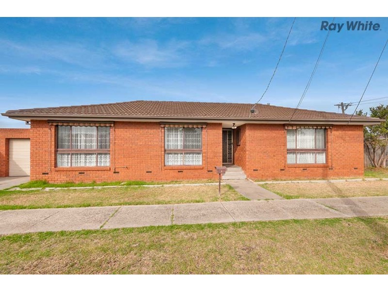 3 Chester Crescent, Deer Park VIC 3023