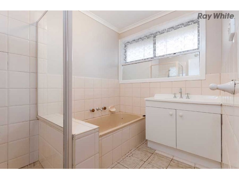 3 Chester Crescent, Deer Park VIC 3023