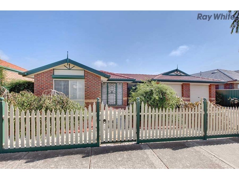 34 Hume Drive, Sydenham VIC 3037