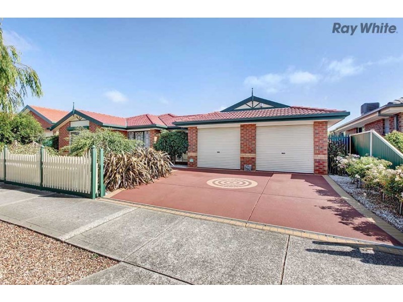 34 Hume Drive, Sydenham VIC 3037