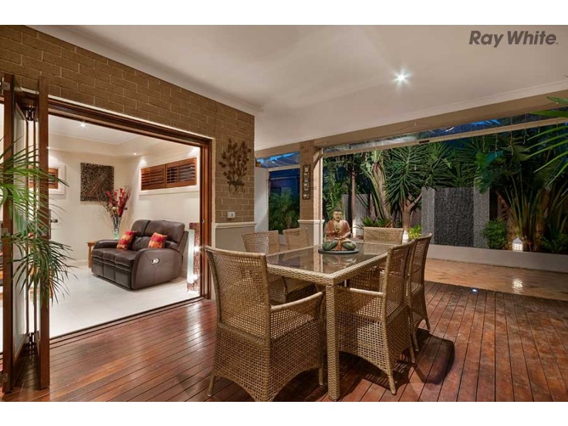 11 Oxford Drive, Hillside VIC 3037