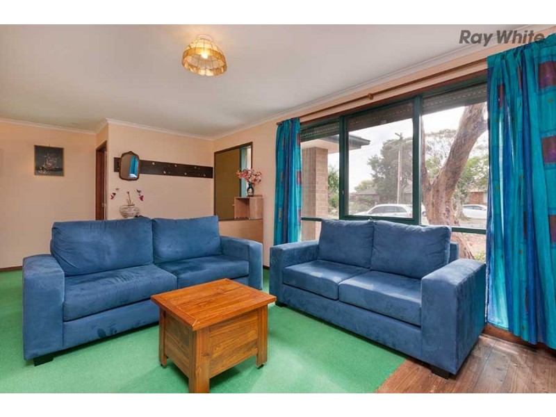 10 Edgeware Close, Kealba VIC 3021