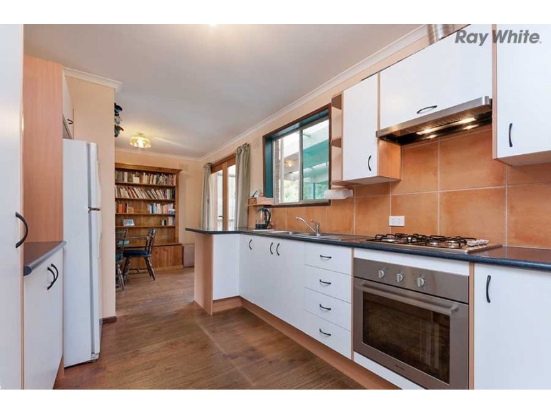 10 Edgeware Close, Kealba VIC 3021