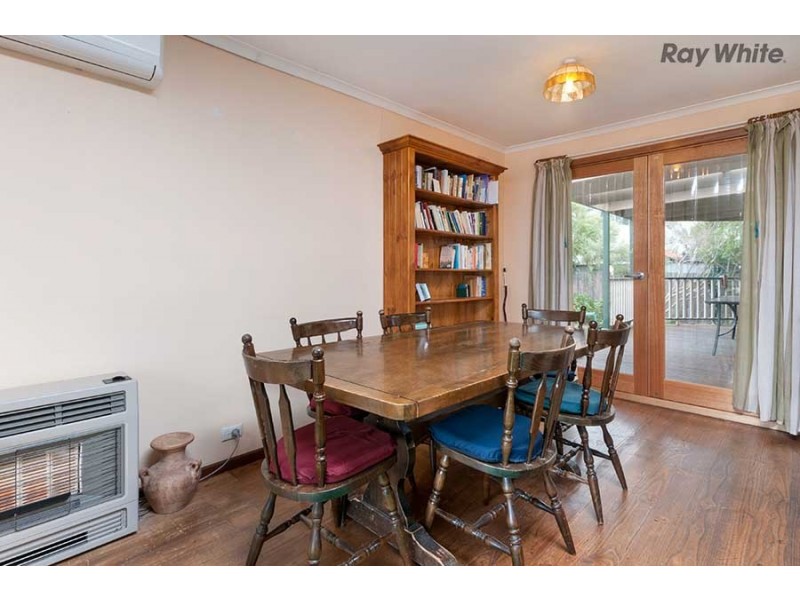 10 Edgeware Close, Kealba VIC 3021