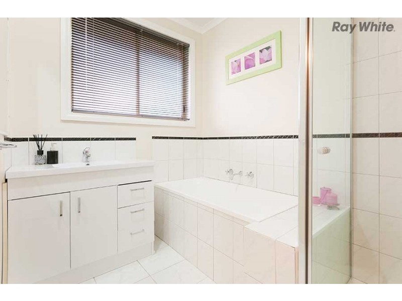 2/157 Copernicus Way, Keilor Downs VIC 3038