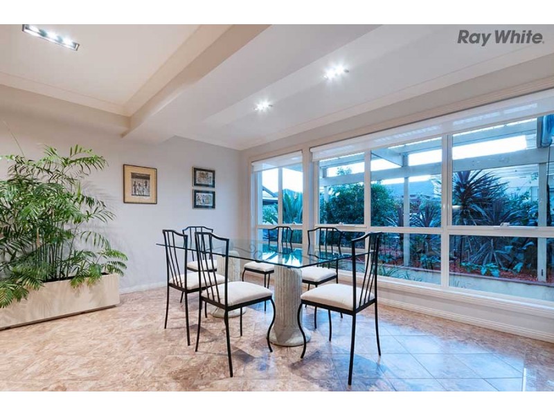 27 Botanic Drive, Hillside VIC 3037