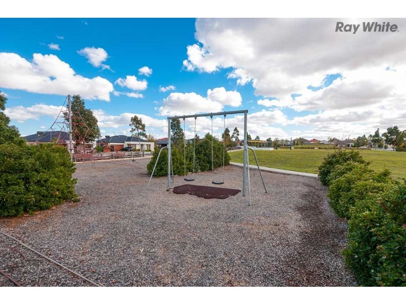 7 Oxford Drive, Hillside VIC 3037