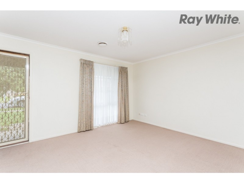 89 John Paul Drive, Hillside VIC 3037