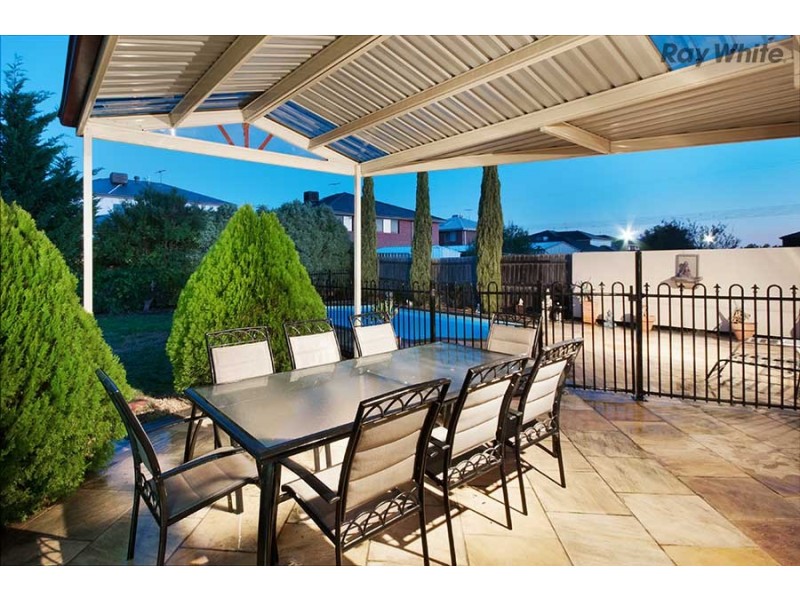 3 Forrest Place, Taylors Lakes VIC 3038