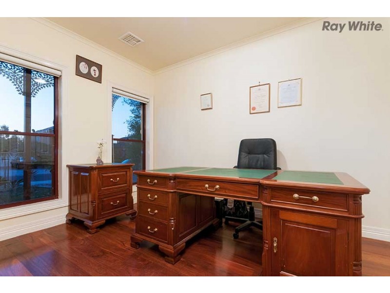 3 Forrest Place, Taylors Lakes VIC 3038