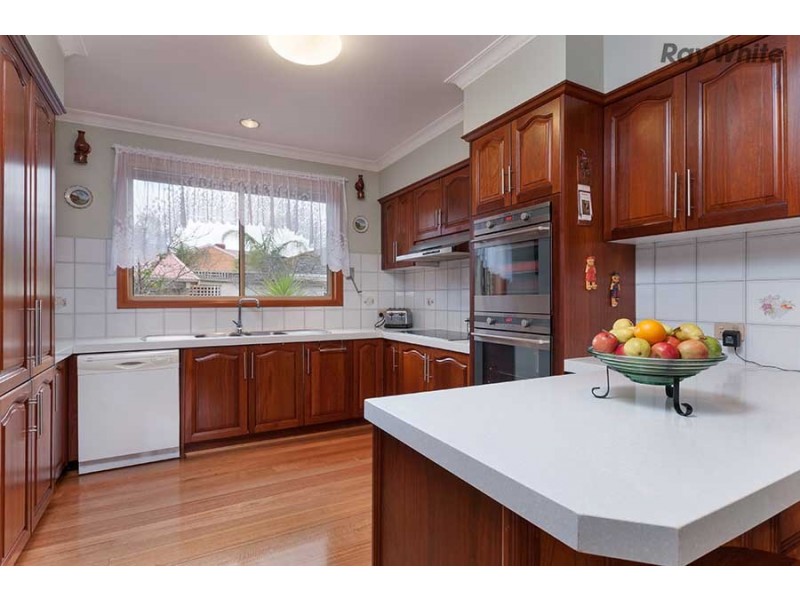 41 Tintaldra Drive, Keilor VIC 3036