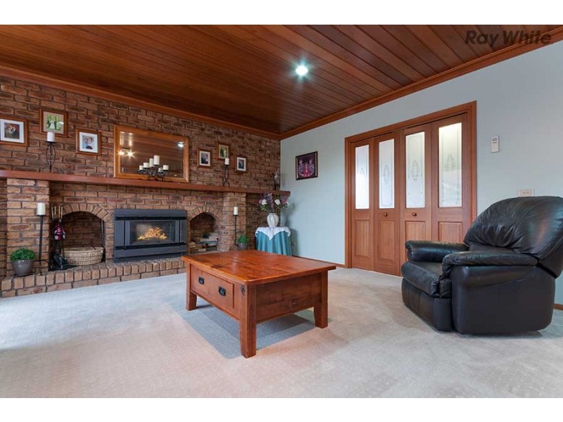41 Tintaldra Drive, Keilor VIC 3036