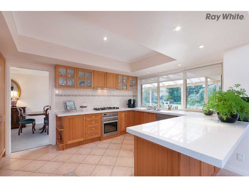 4 Wills Court, Taylors Lakes VIC 3038