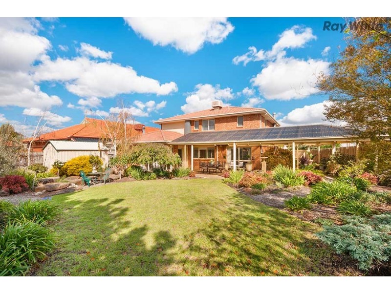 4 Wills Court, Taylors Lakes VIC 3038