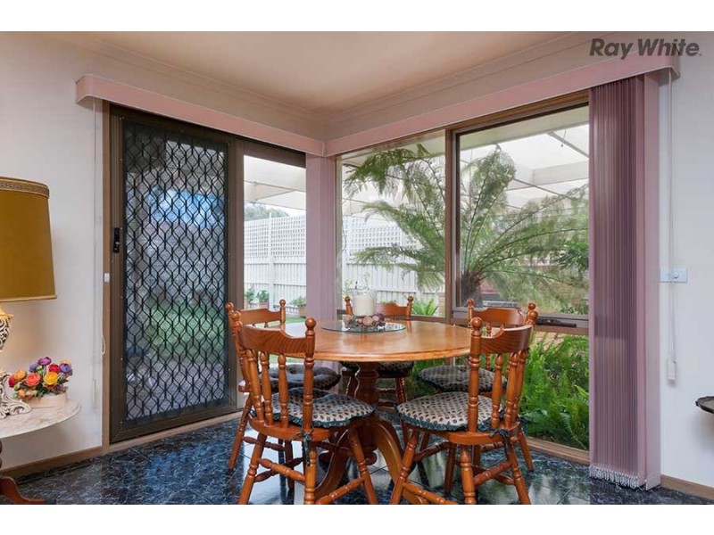 7 Milligan Parade, Sydenham VIC 3037