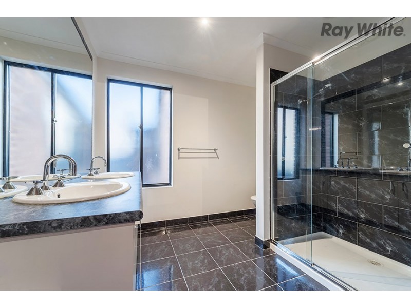 42 Speargrass Drive, Hillside VIC 3037