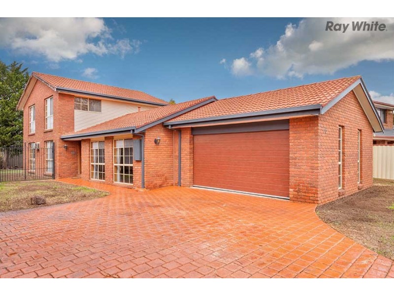 6 Lancia Drive, Keilor Downs VIC 3038
