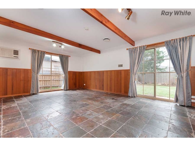 6 Lancia Drive, Keilor Downs VIC 3038