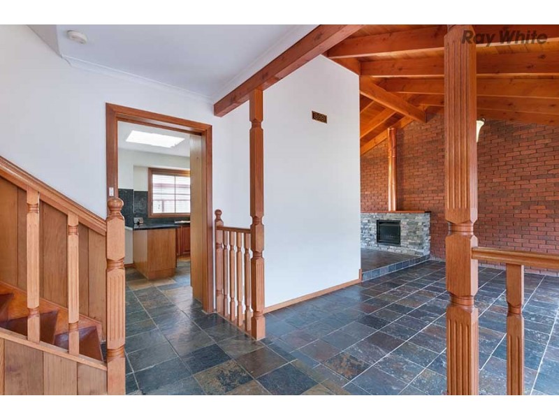 6 Lancia Drive, Keilor Downs VIC 3038