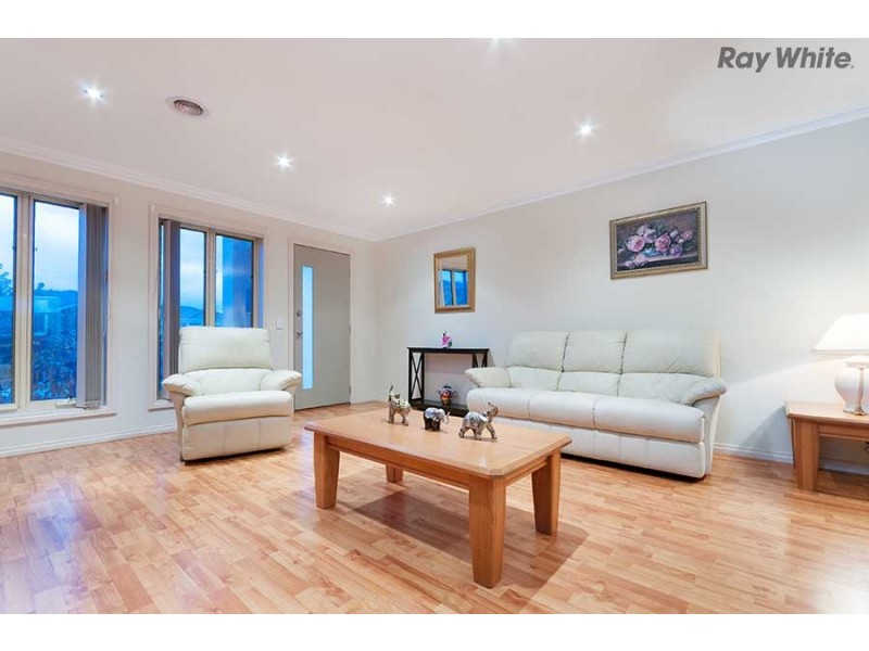 1/8 Sayvel Close, Hillside VIC 3037