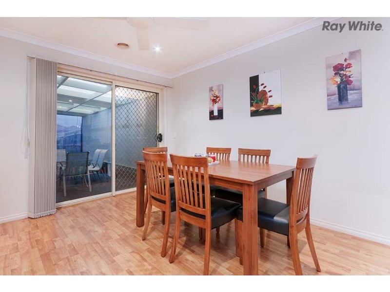 1/8 Sayvel Close, Hillside VIC 3037