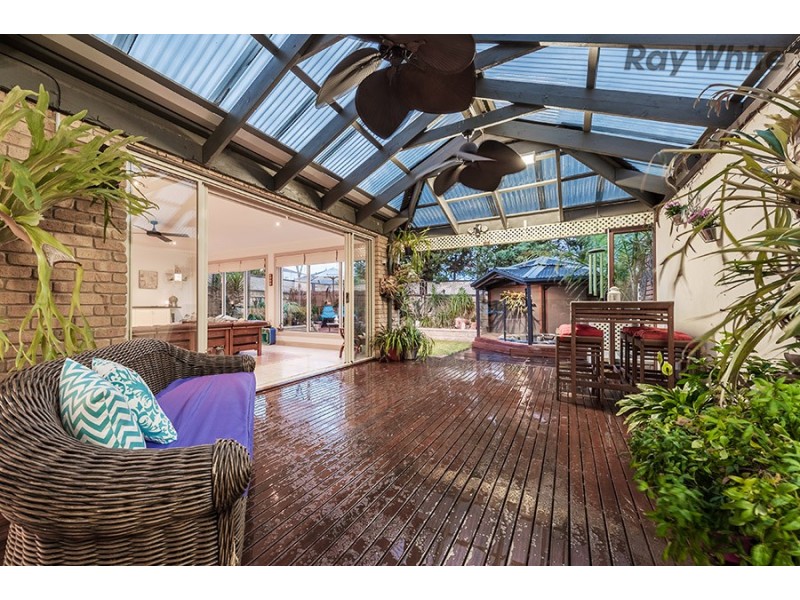 6 Queens Parade, Hillside VIC 3037