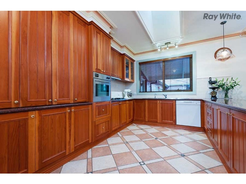 22 Glenbruar Drive, Hillside VIC 3037