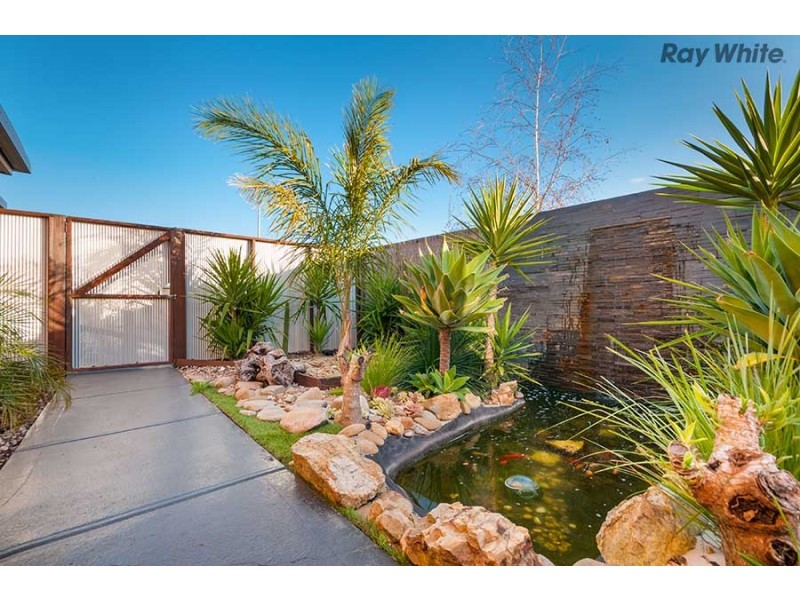 9B Joseph Drive, Hillside VIC 3037