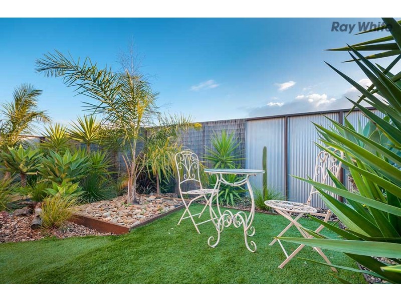 9B Joseph Drive, Hillside VIC 3037
