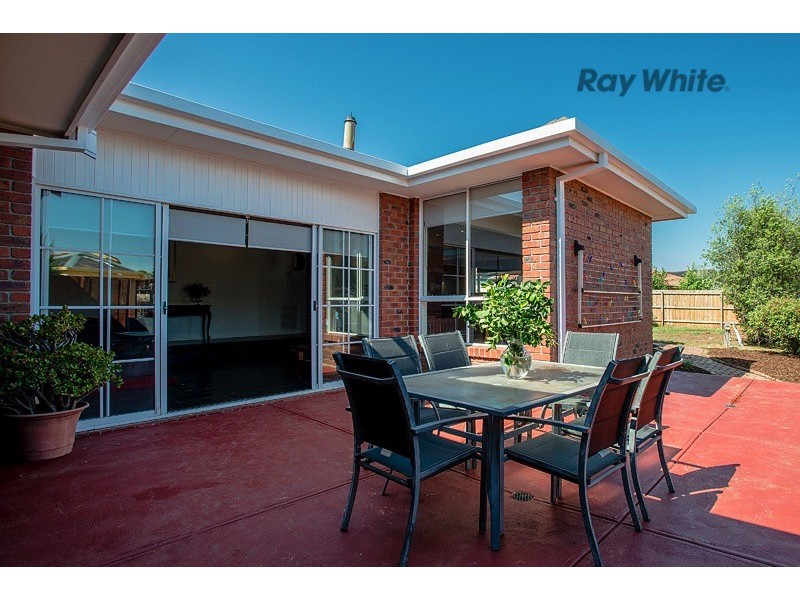 1 Lexon Way, Taylors Lakes VIC 3038