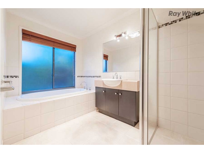 76 McCubbin Drive, Taylors Lakes VIC 3038