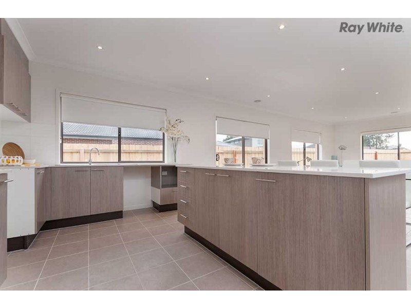 2F Apollo Road, Taylors Lakes VIC 3038