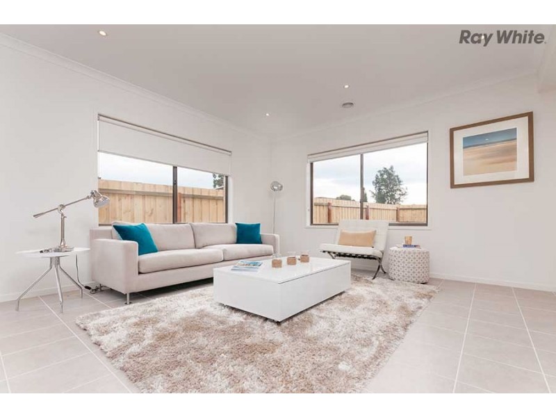 2F Apollo Road, Taylors Lakes VIC 3038