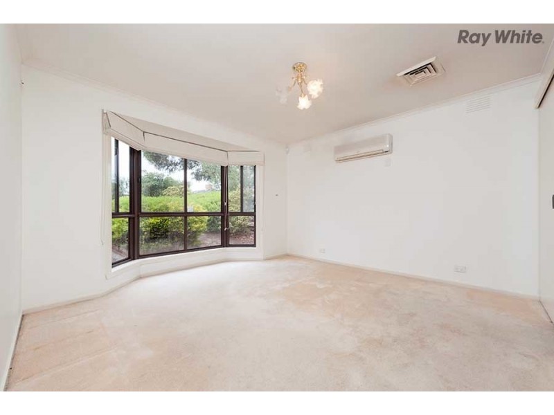 48 Pindari Avenue, Taylors Lakes VIC 3038