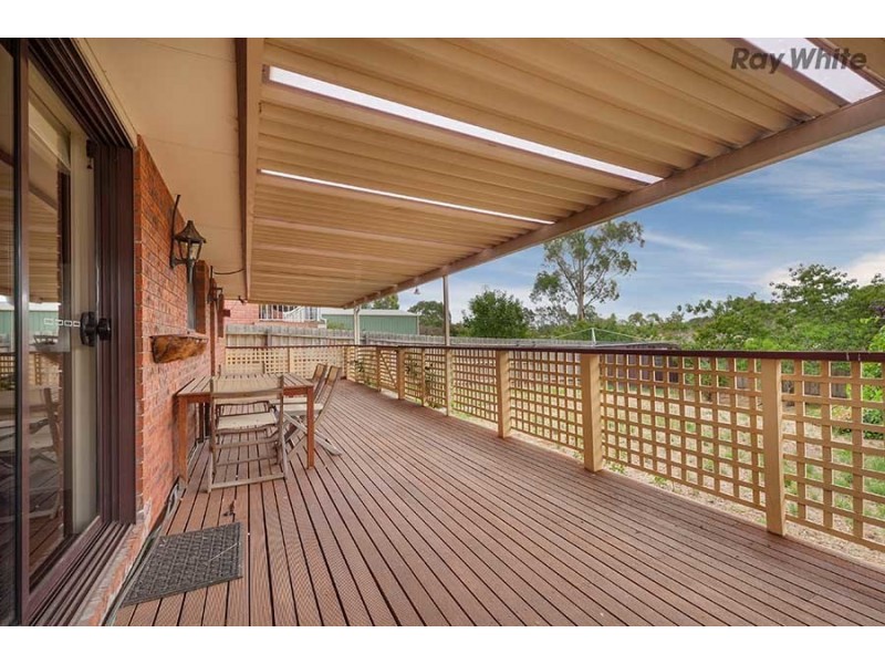 48 Pindari Avenue, Taylors Lakes VIC 3038
