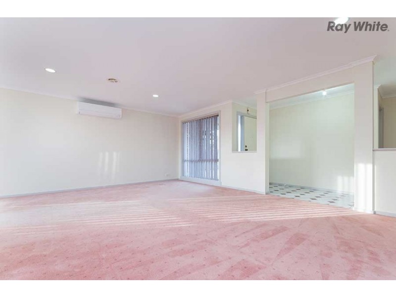 2/77 McArthur Avenue, St Albans VIC 3021