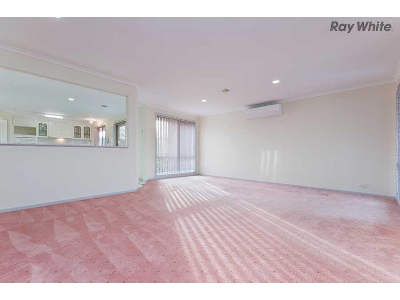 2/77 McArthur Avenue, St Albans VIC 3021