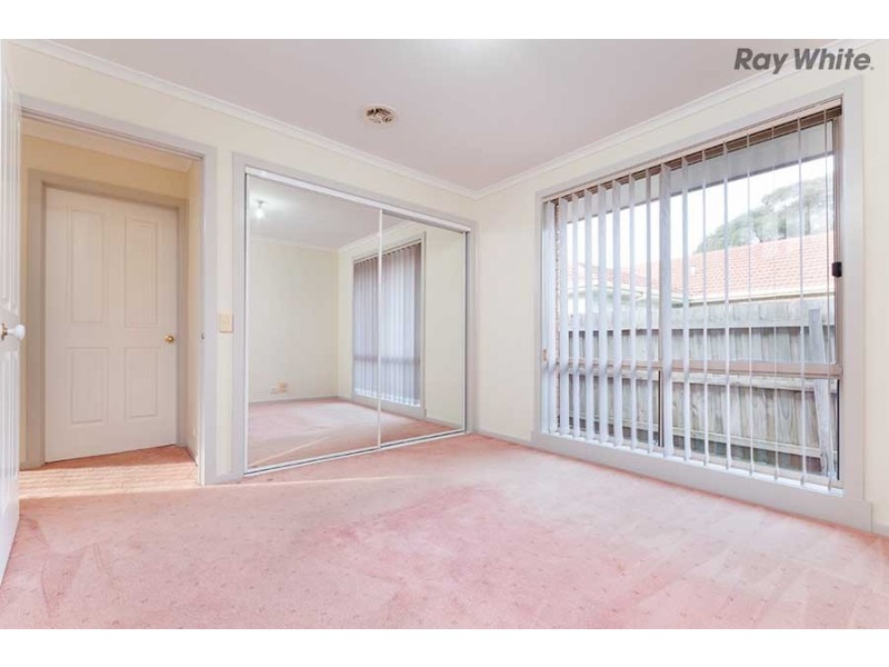 2/77 McArthur Avenue, St Albans VIC 3021