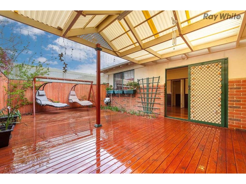 2/50 Saratoga Crescent, Keilor Downs VIC 3038