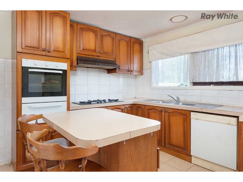 10 McRae Avenue, St Albans VIC 3021