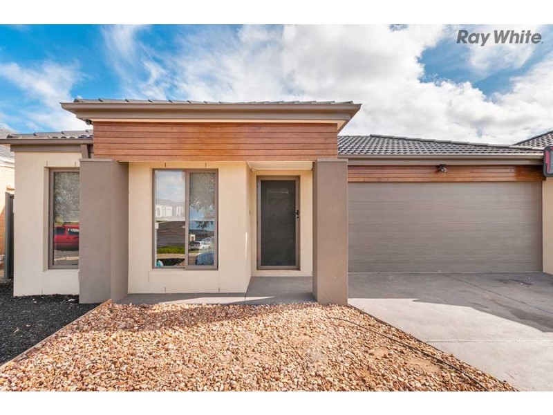 13 Yanga Avenue, Tarneit VIC 3029