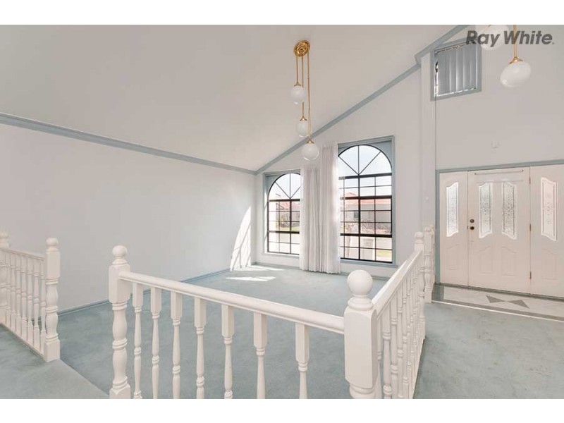 63 Pintail Crescent, Taylors Lakes VIC 3038